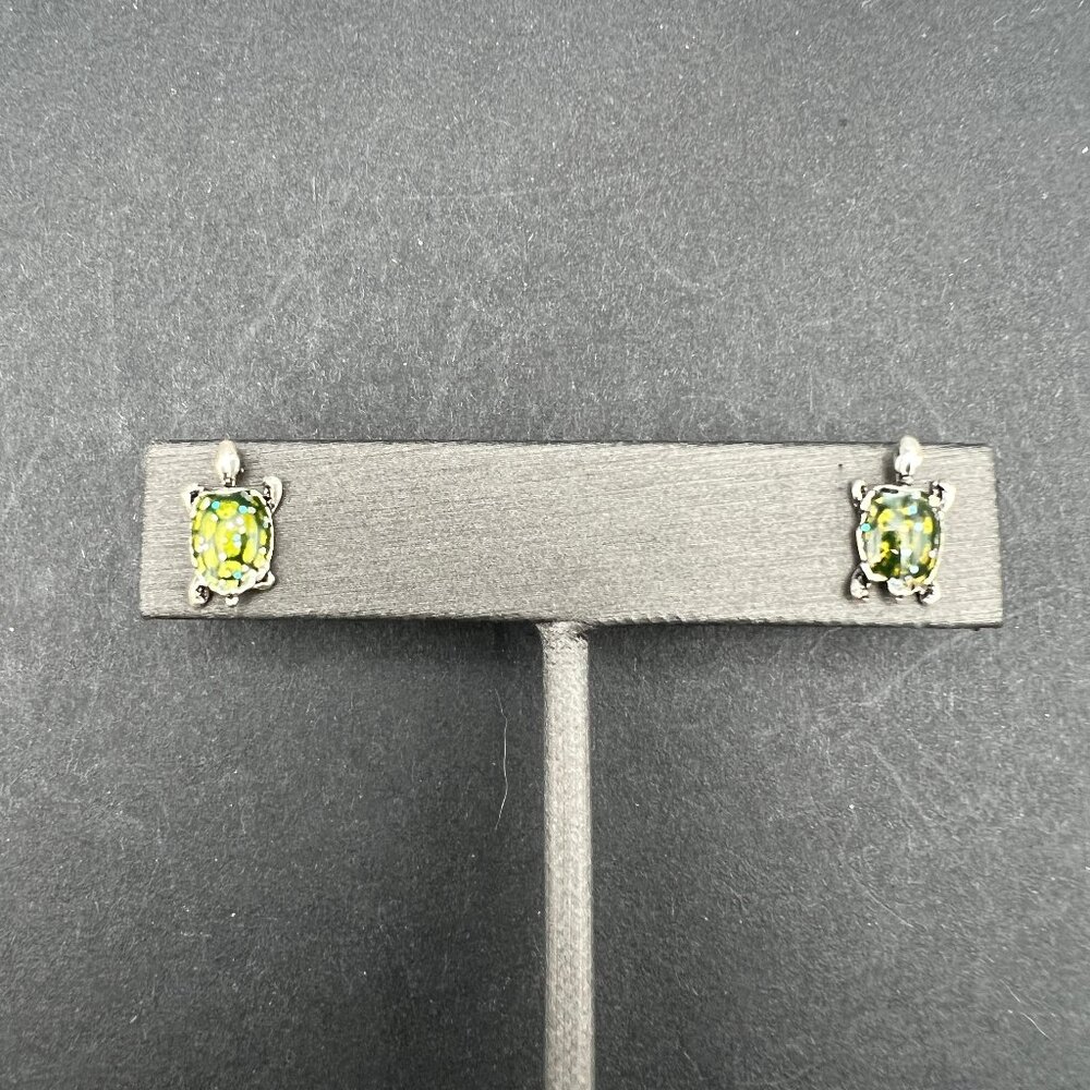 Turtle Pierced Earrings Green‎ Stone Glitter Silver Tone Tortoise